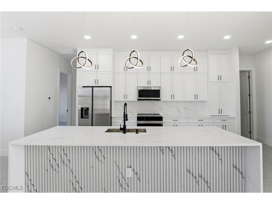 3204 Sunshine Boulevard S Lehigh Acres FL 33976 2026004415 image18