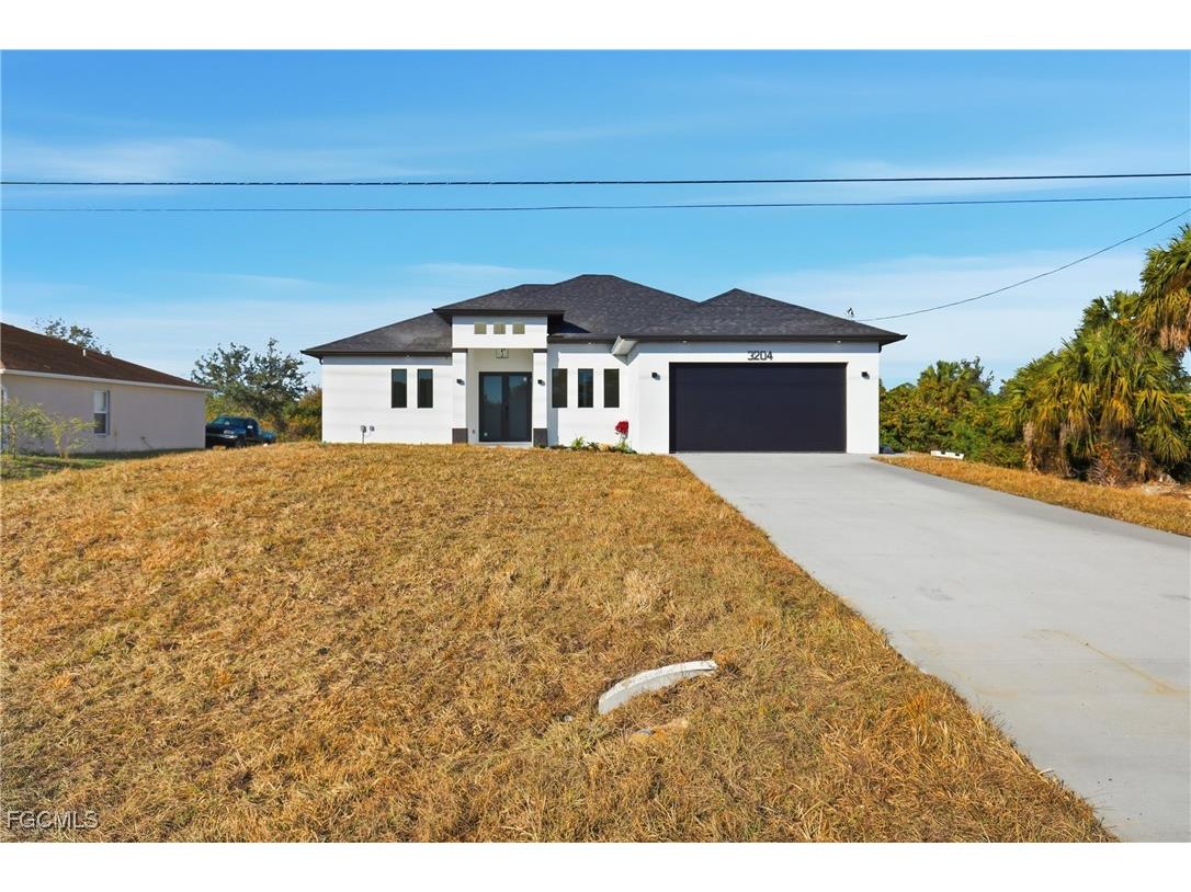 3204 Sunshine Boulevard S Lehigh Acres FL 33976 2026004415 image2