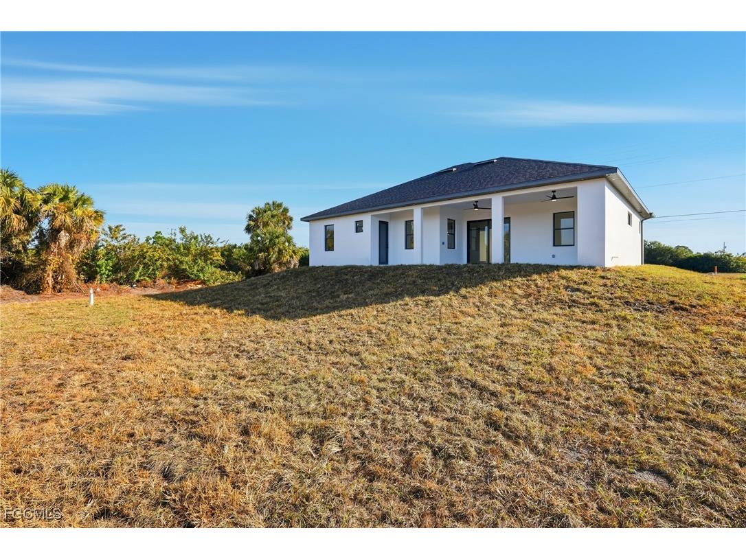 3204 Sunshine Boulevard S Lehigh Acres FL 33976 2026004415 image3