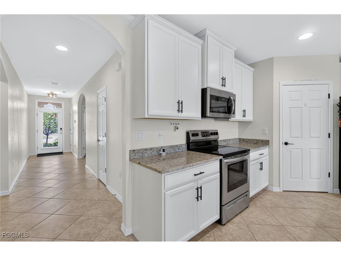 3206 Birchin Lane Fort Myers FL 33916 2025004221 image19
