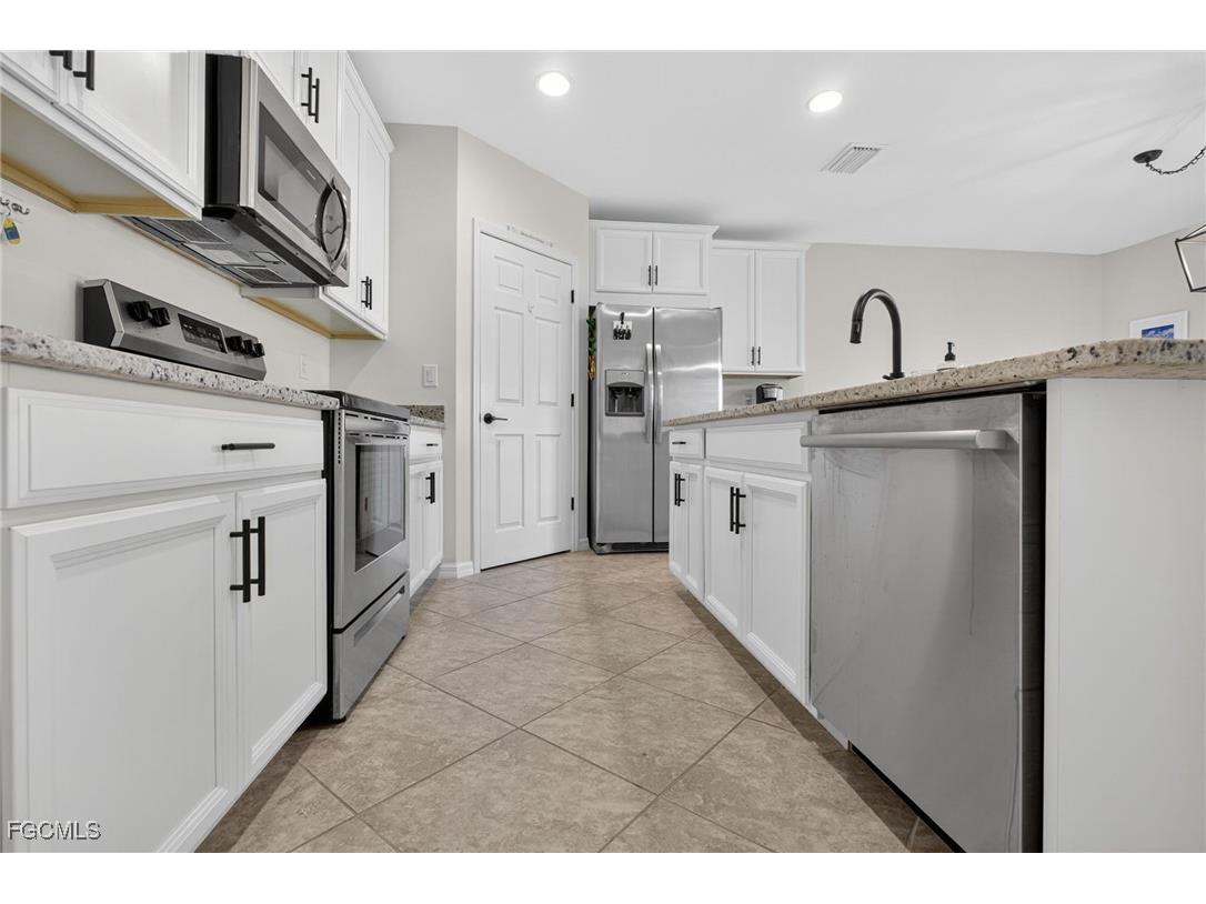 3206 Birchin Lane Fort Myers FL 33916 2025004221 image20