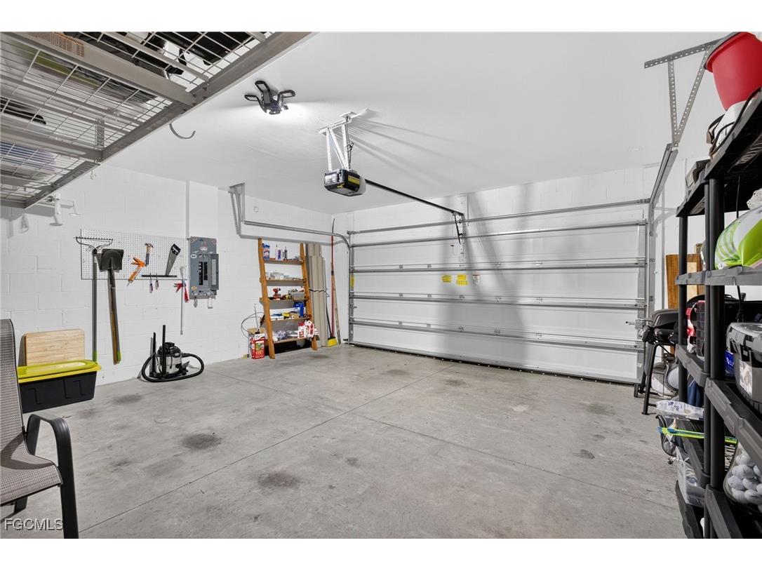 3206 Birchin Lane Fort Myers FL 33916 2025004221 image37