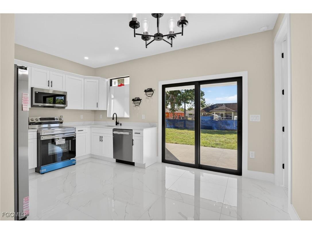 3207 40th Street W Lehigh Acres FL 33971 2025025024 image2