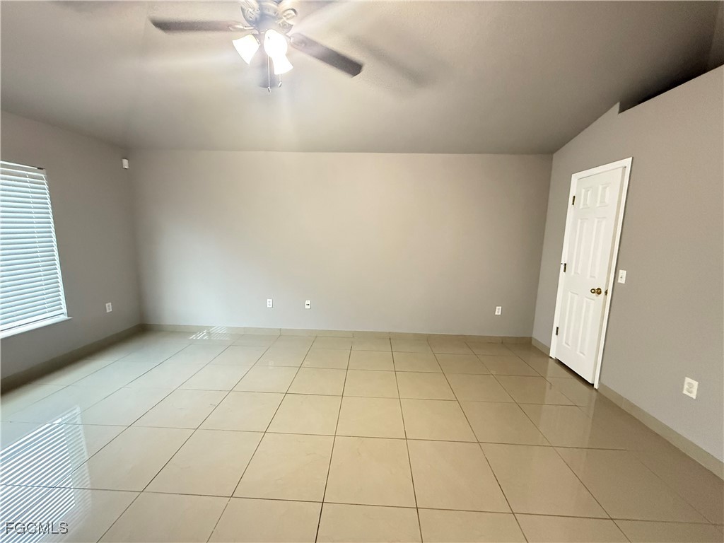 3207 54th Street W Lehigh Acres FL 33971 2026004223 image5