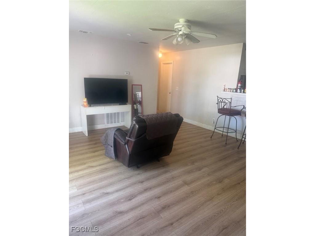 3207 Broadway Fort Myers FL 33901 2025023063 image22