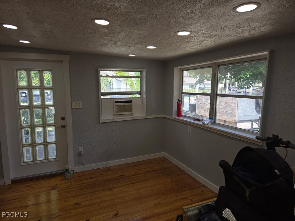 3207 Broadway Fort Myers FL 33901 2025023063 image4