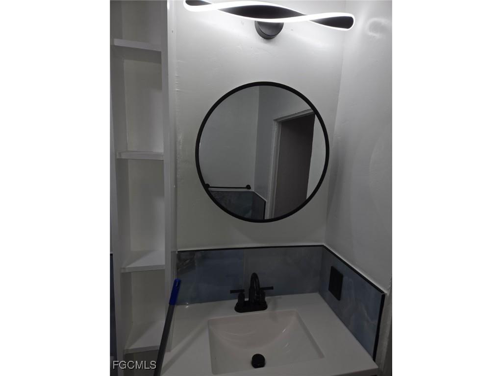 3207 Broadway Fort Myers FL 33901 2025023063 image6