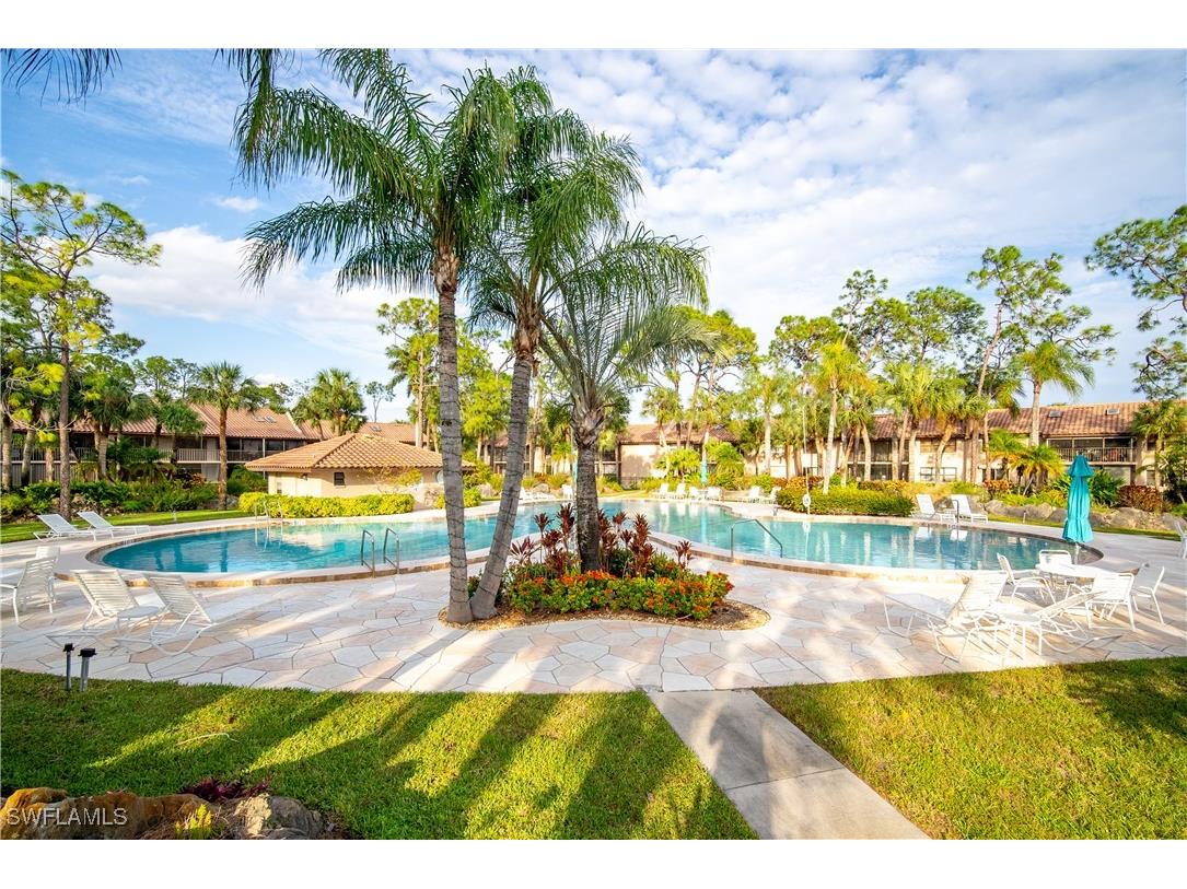3207 Horse Carriage Way #4010 Naples FL 34105 224084464 image1