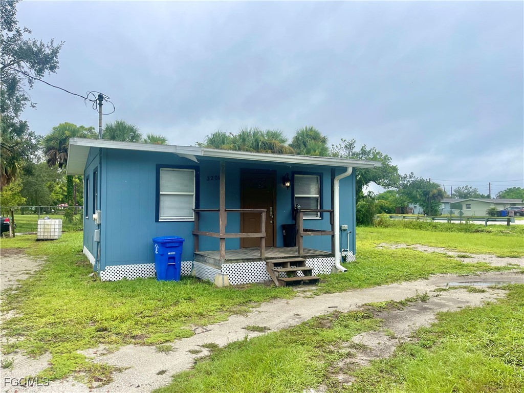 3208-3216 Dale Street Fort Myers FL 33916 2025018522 image2
