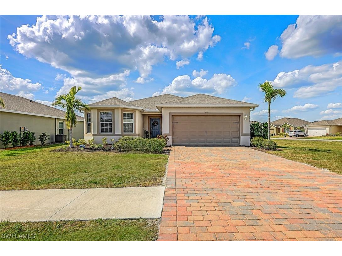 3208 Estancia Lane Cape Coral FL 33909 223024873 image1