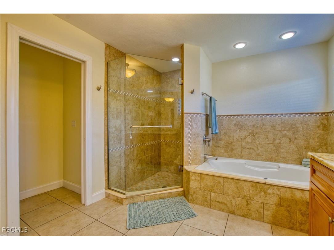 3208 SE 5th Avenue Cape Coral FL 33904 2025016911 image25