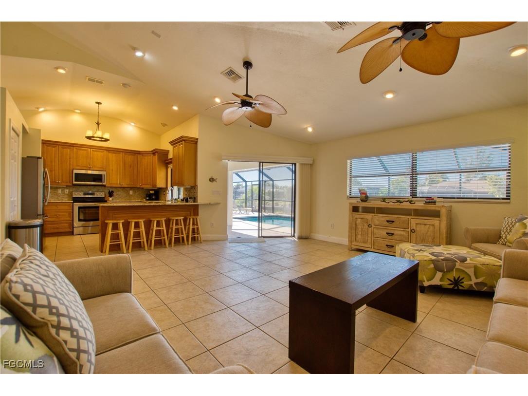 3208 SE 5th Avenue Cape Coral FL 33904 2025016911 image7