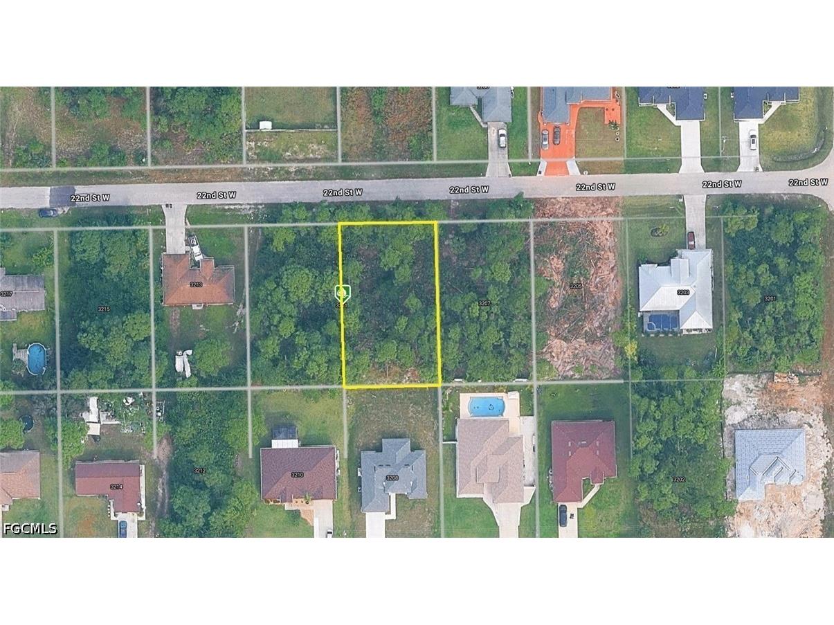 3209 22nd Street W Lehigh Acres FL 33971 2026023421 image1