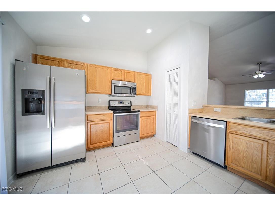 3209 48th Street W Lehigh Acres FL 33971 2025023811 image10