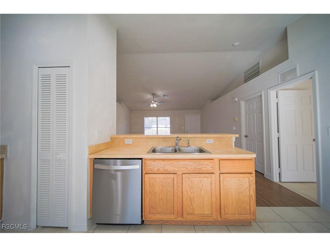 3209 48th Street W Lehigh Acres FL 33971 2025023811 image11