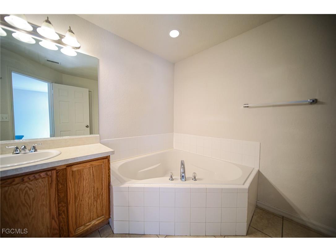 3209 48th Street W Lehigh Acres FL 33971 2025023811 image15