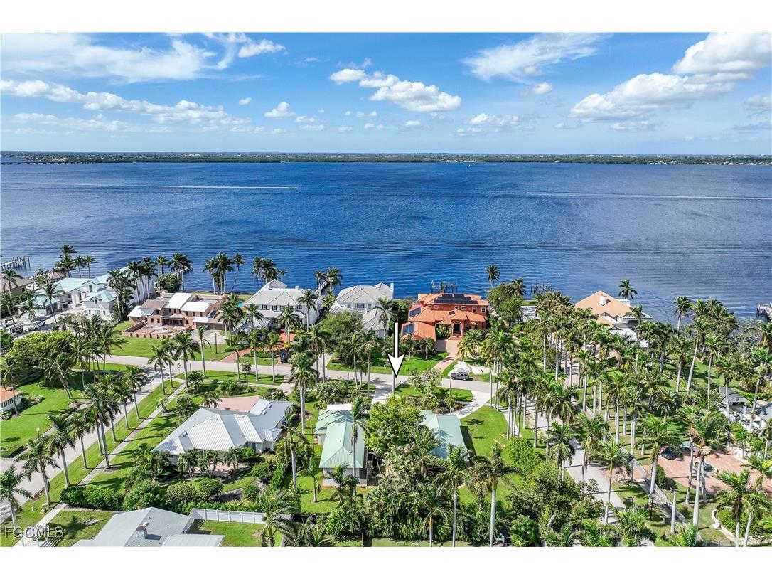 3209 W Riverside Drive Fort Myers FL 33901 2025007147 image4