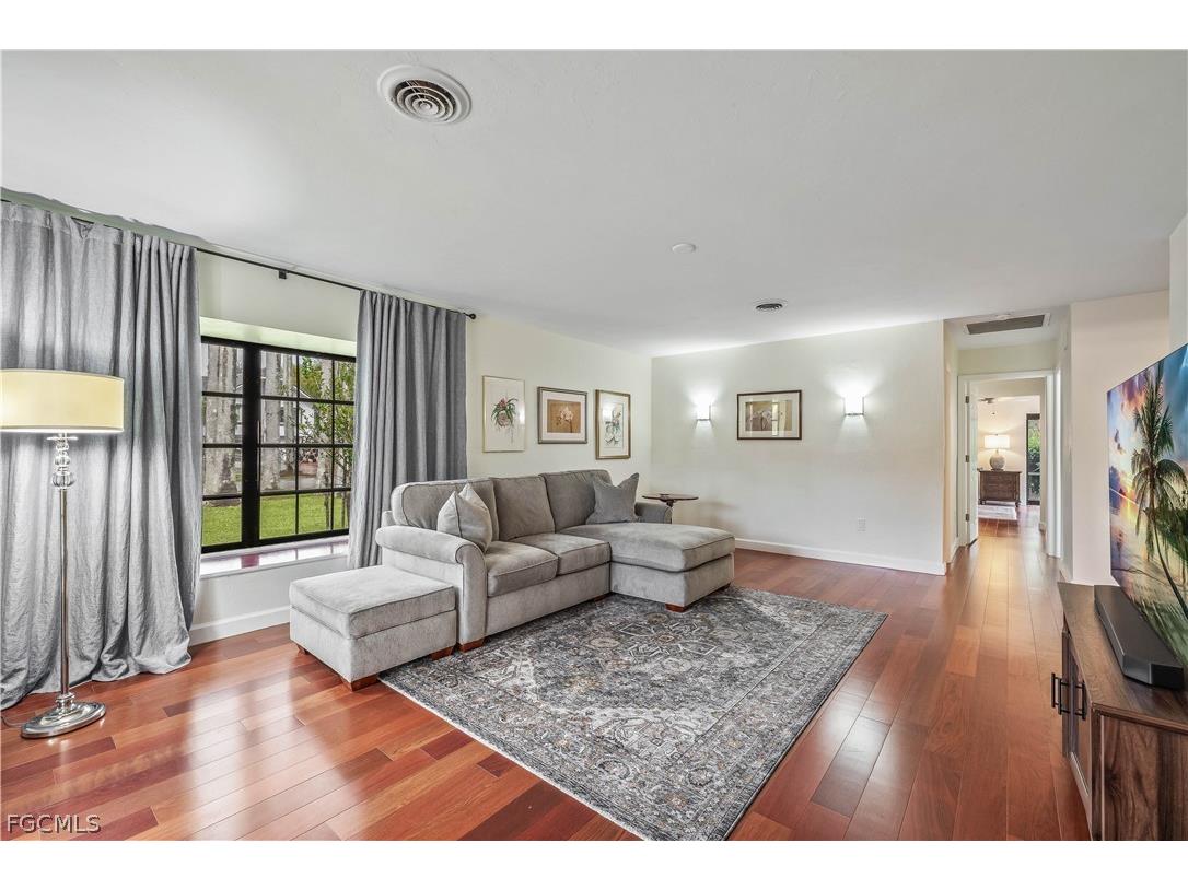 3209 W Riverside Drive Fort Myers FL 33901 2026007454 image7