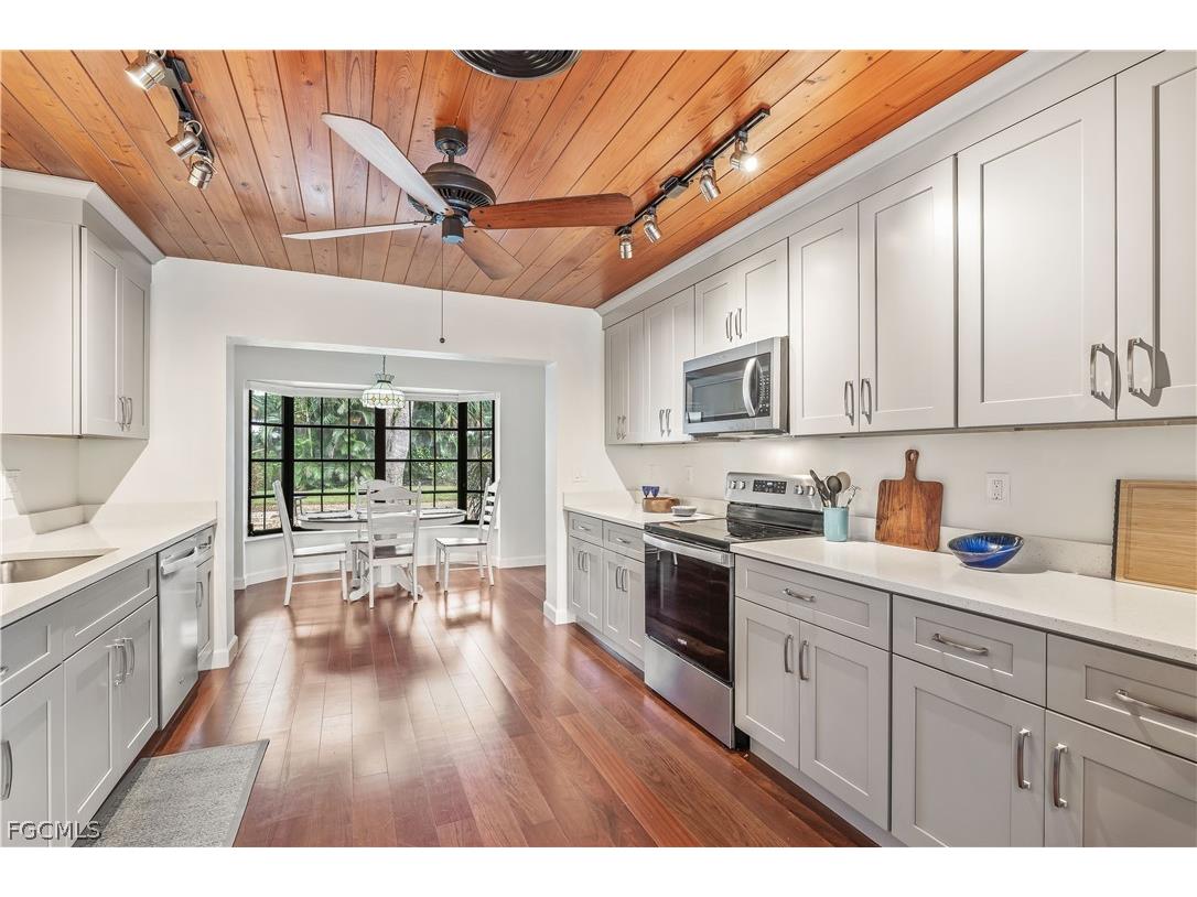 3209 W Riverside Drive Fort Myers FL 33901 2026007454 image9