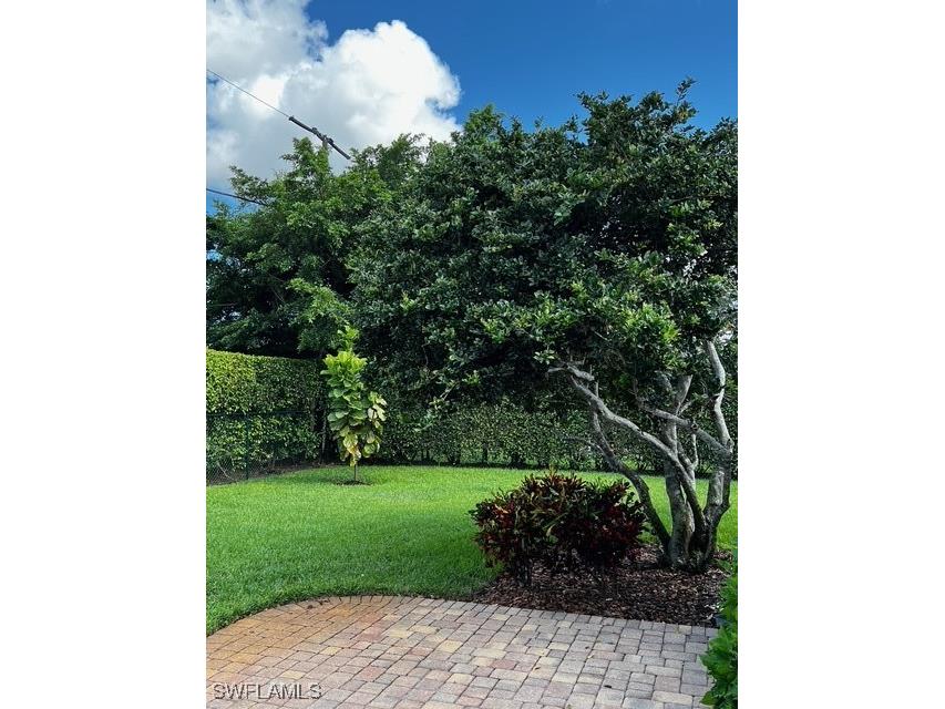 321 Burning Tree Drive Naples FL 34105 226001521 image21
