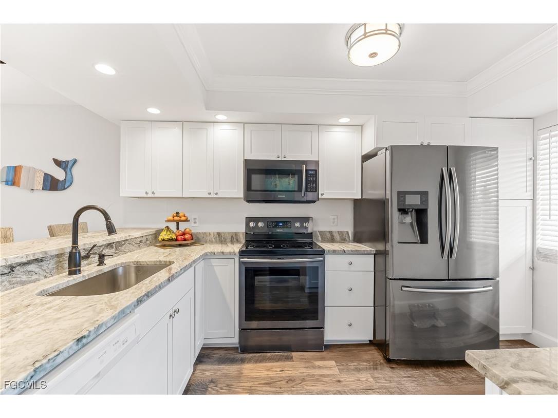 321 Cape Coral Parkway W #102 Cape Coral FL 33914 2026003236 image1