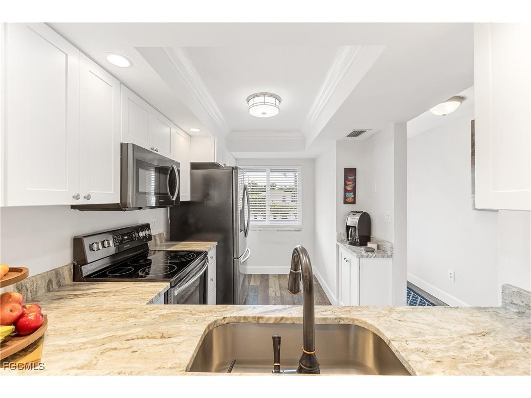 321 Cape Coral Parkway W #102 Cape Coral FL 33914 2026003236 image6