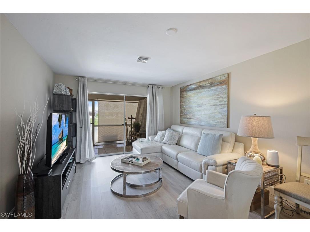 321 Cape Coral Parkway W #105 Cape Coral FL 33914 224000235 image1