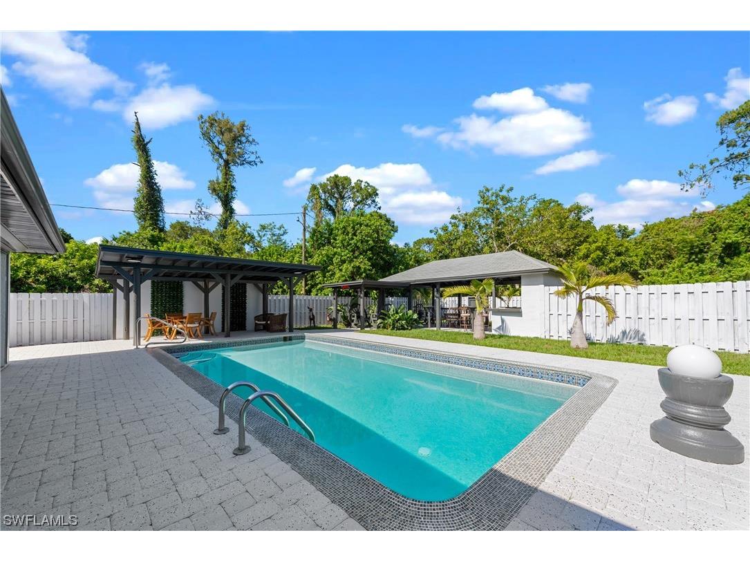 321 Greenwood Avenue Lehigh Acres FL 33936 223035308 image1