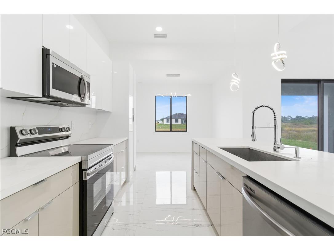 321 Peerless Street Lehigh Acres FL 33974 2026013264 image8