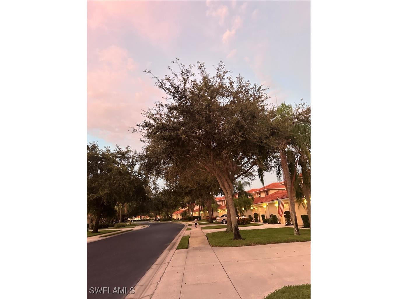 321 Robin Hood Circle #201 Naples FL 34104 225075686 image23