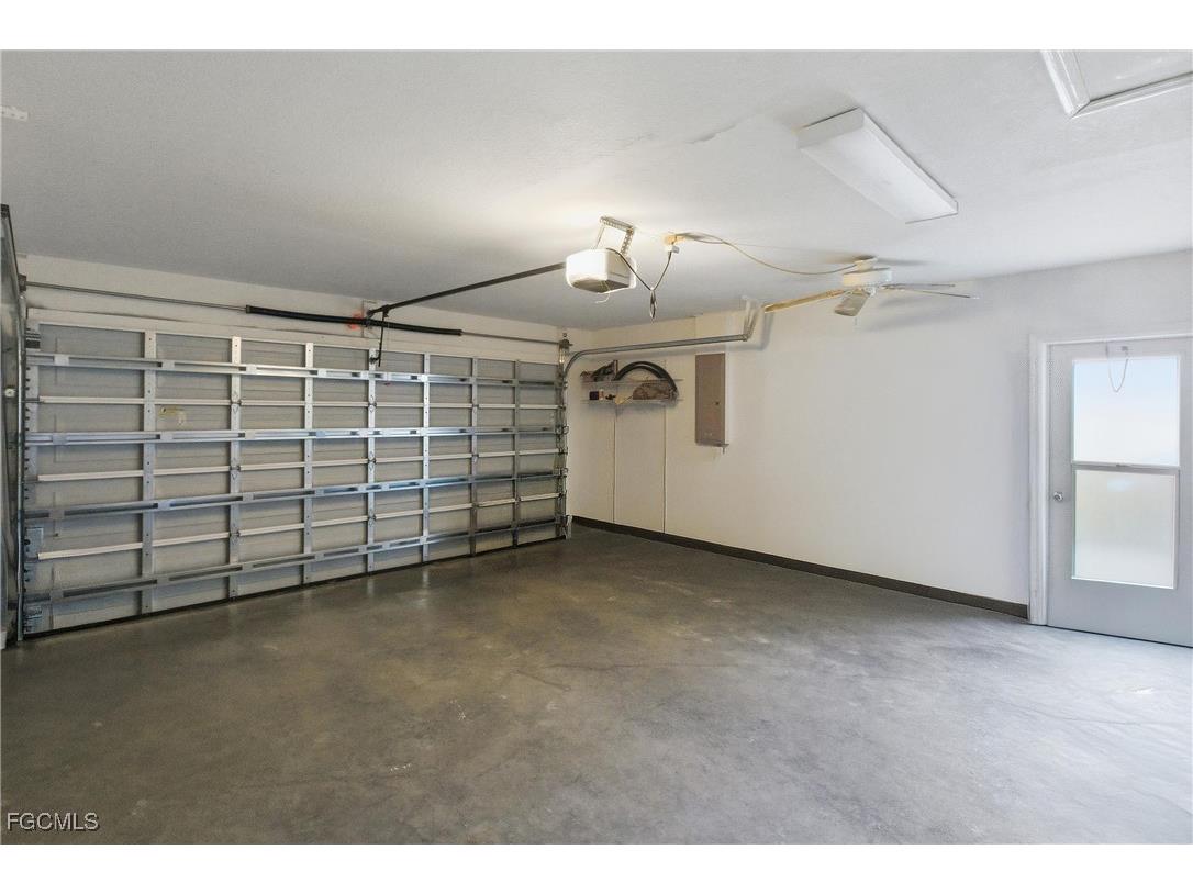 321 SE 30th Street Cape Coral FL 33904 2025018605 image32