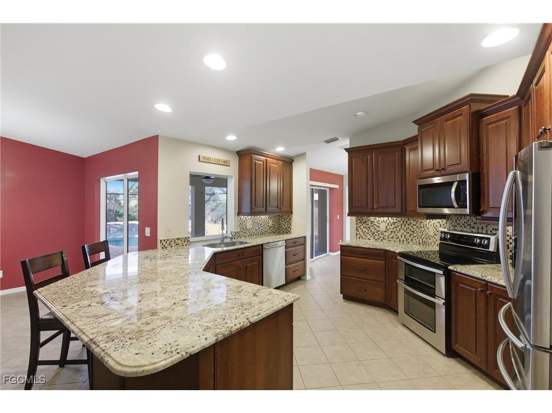 321 SE 30th Street Cape Coral FL 33904 2025018605 image9