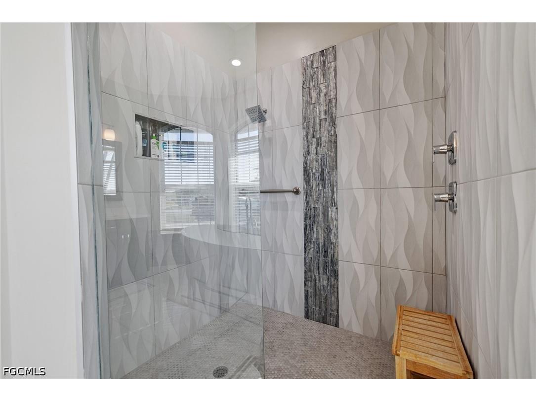 321 SE 31st Street Cape Coral FL 33904 2026016725 image20