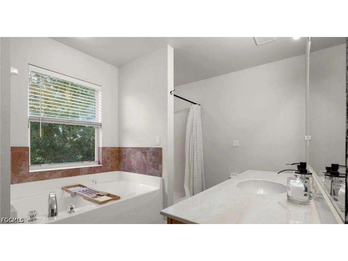 321 Shadow Lakes Drive Lehigh Acres FL 33974 2026025728 image4