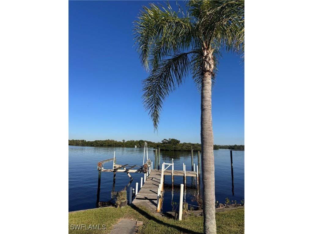 321 Shoreland Drive Fort Myers FL 33905 224096505 image4