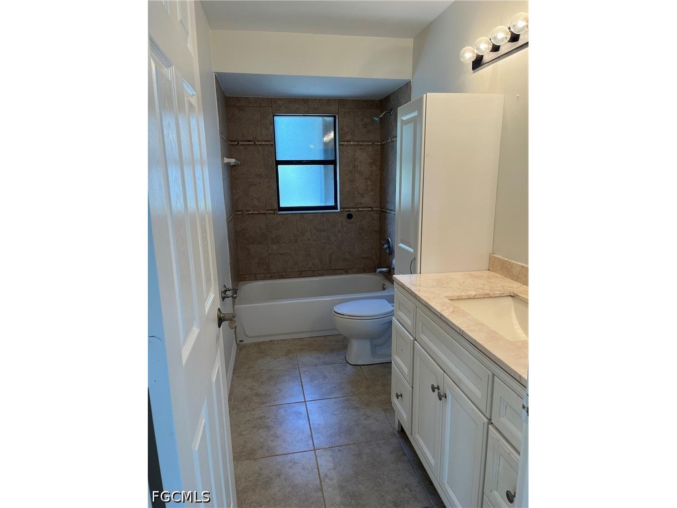 321 Trafalgar Parkway Cape Coral FL 33991 2026015833 image18