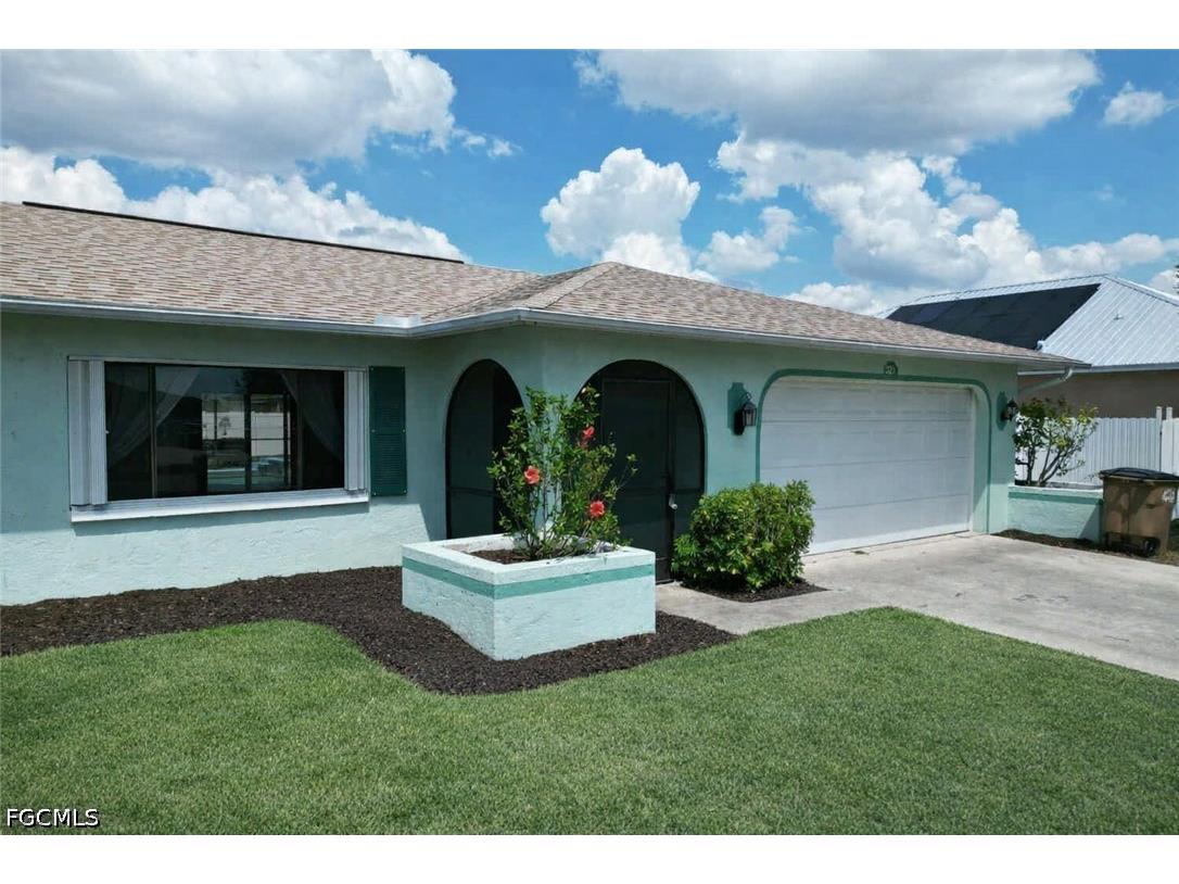 321 Trafalgar Parkway Cape Coral FL 33991 2026015833 image2