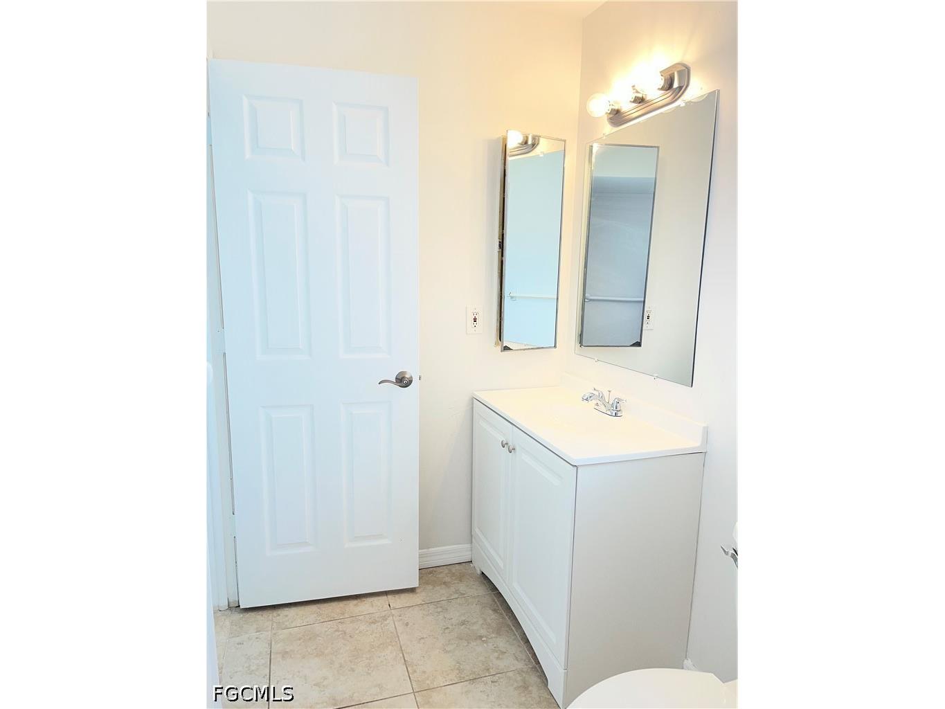 321 Trafalgar Parkway Cape Coral FL 33991 2026015833 image21