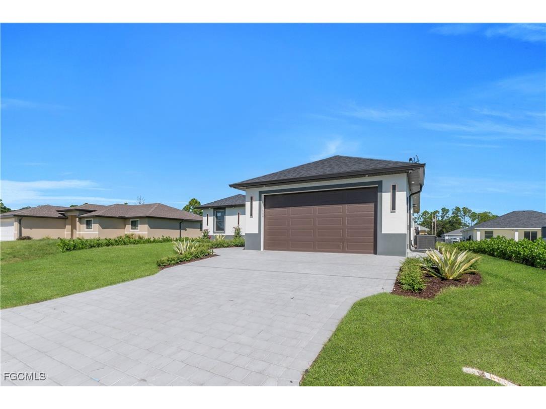 3210 29th Street W Lehigh Acres FL 33971 2025017309 image3