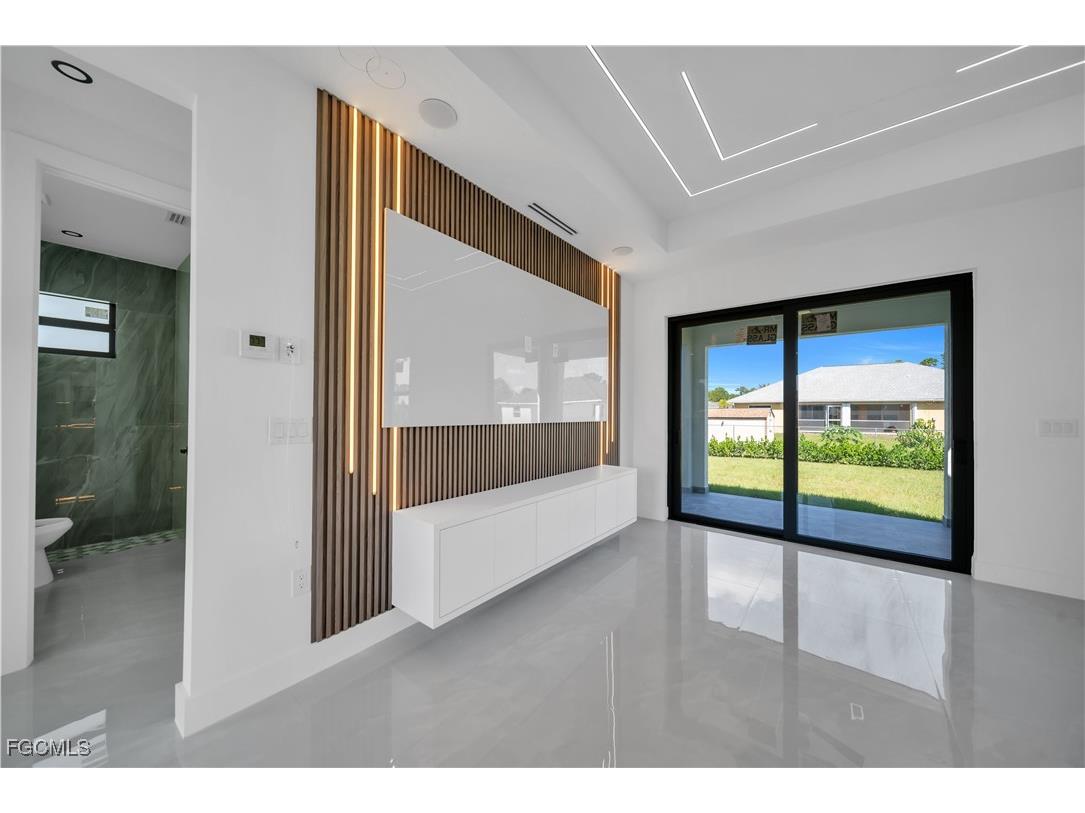 3210 29th Street W Lehigh Acres FL 33971 2025017309 image8