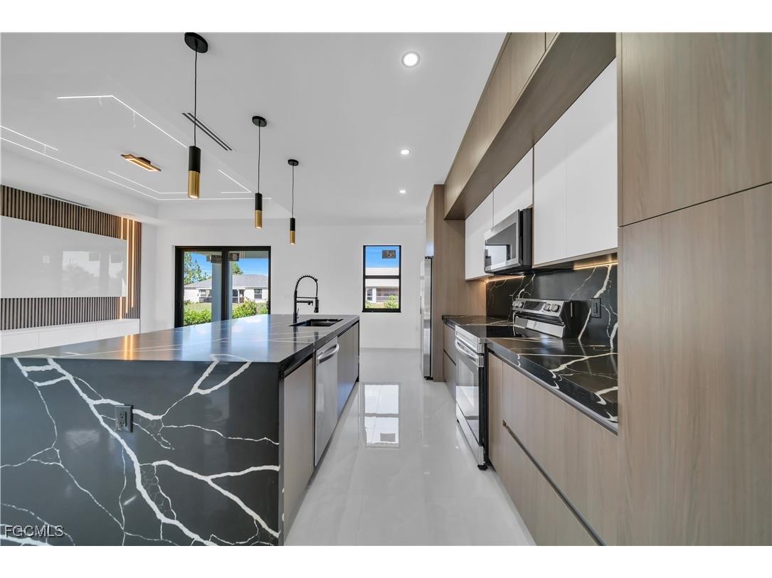 3210 29th Street W Lehigh Acres FL 33971 2026006264 image8