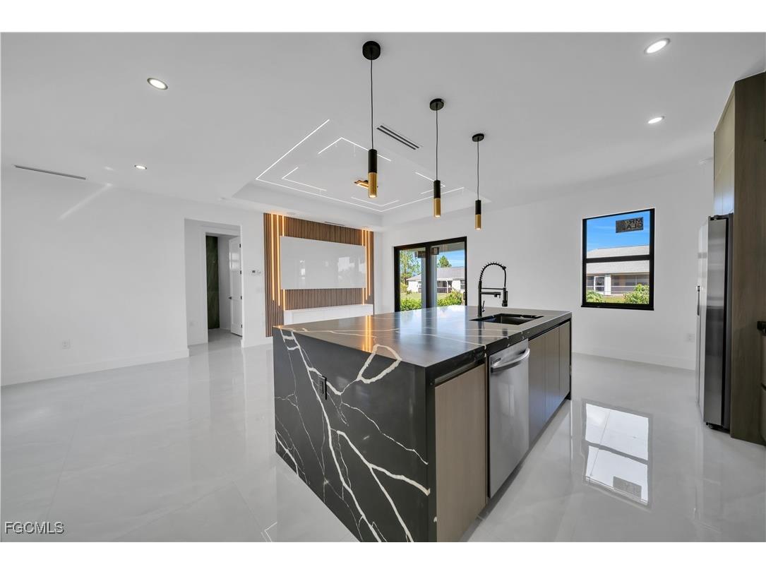 3210 29th Street W Lehigh Acres FL 33971 2026006264 image9