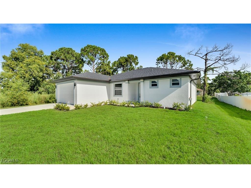 3210 30th Street SW Lehigh Acres FL 33976 2025015951 image1