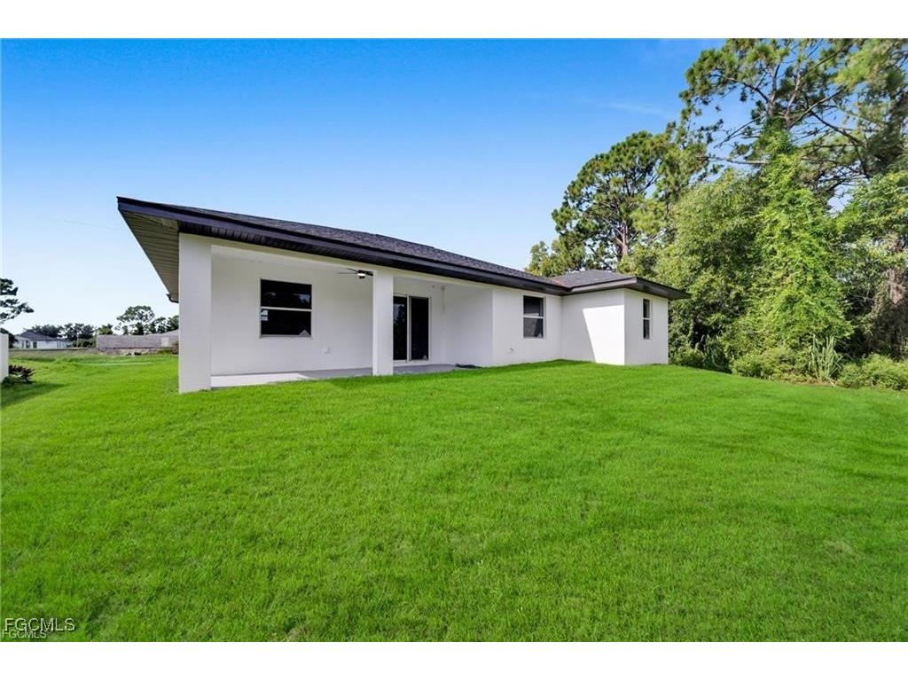 3210 30th Street SW Lehigh Acres FL 33976 2025015951 image5