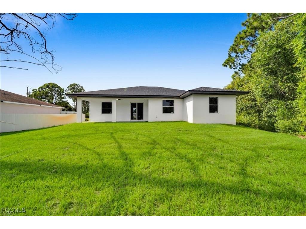 3210 30th Street SW Lehigh Acres FL 33976 2025015951 image6