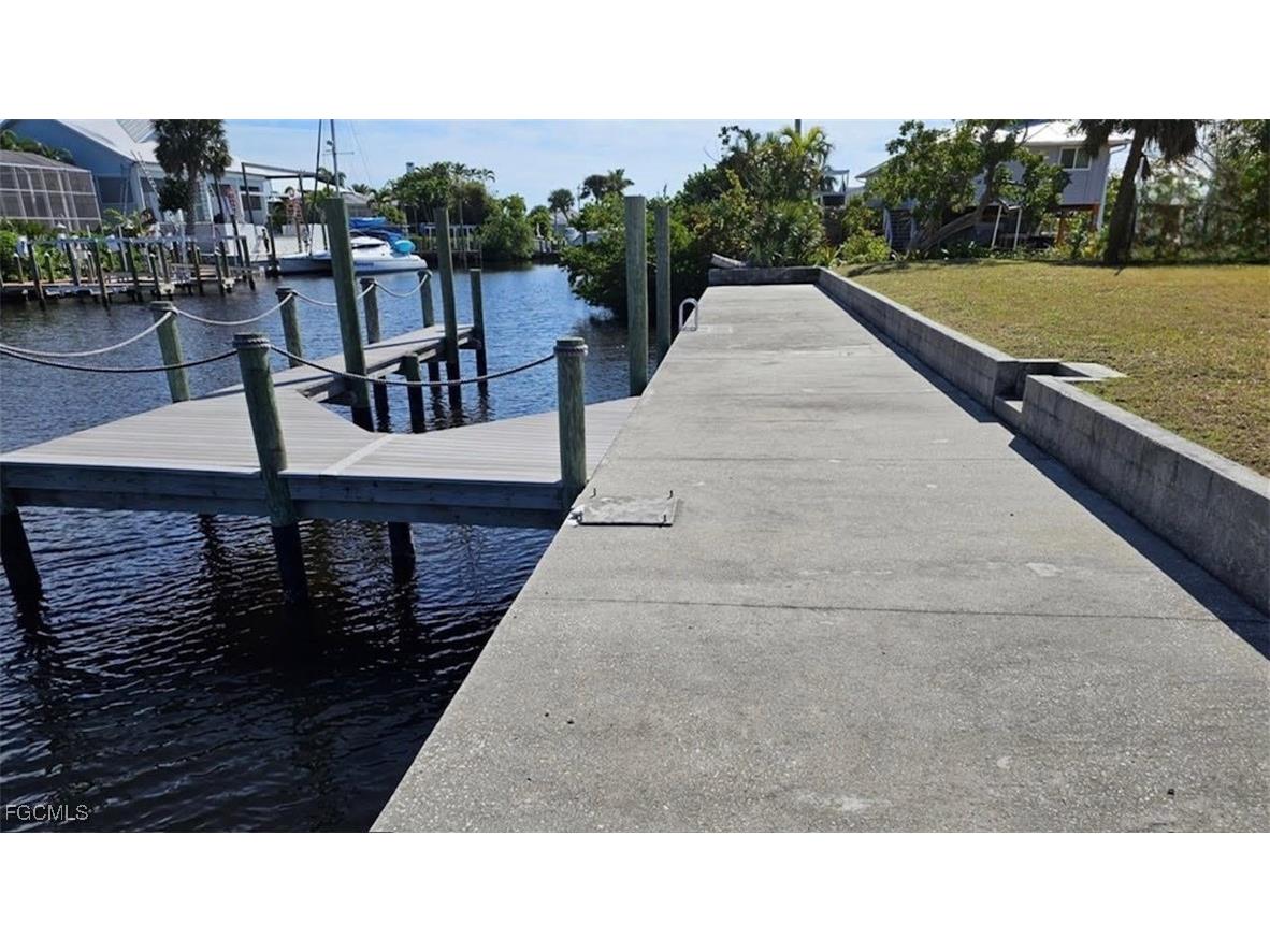 3210 Stabile Road Saint James City FL 33956 2025018021 image10