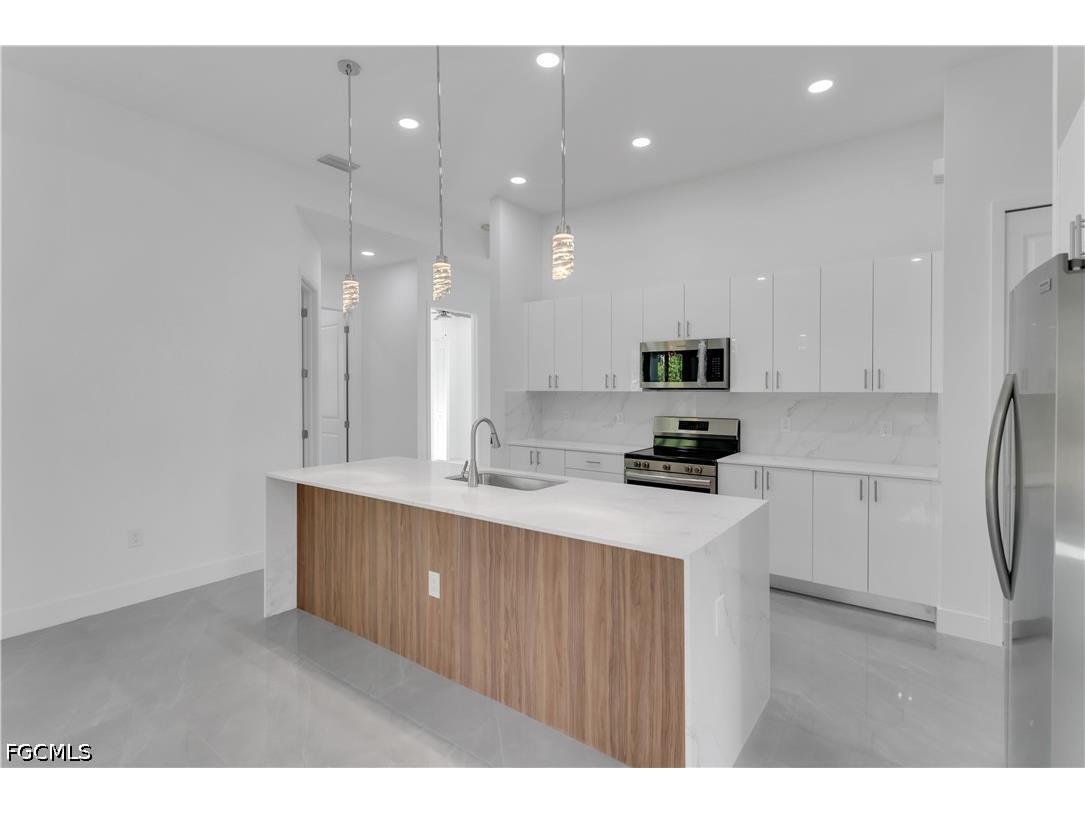 3211 41st Street W Lehigh Acres FL 33971 2026026631 image15