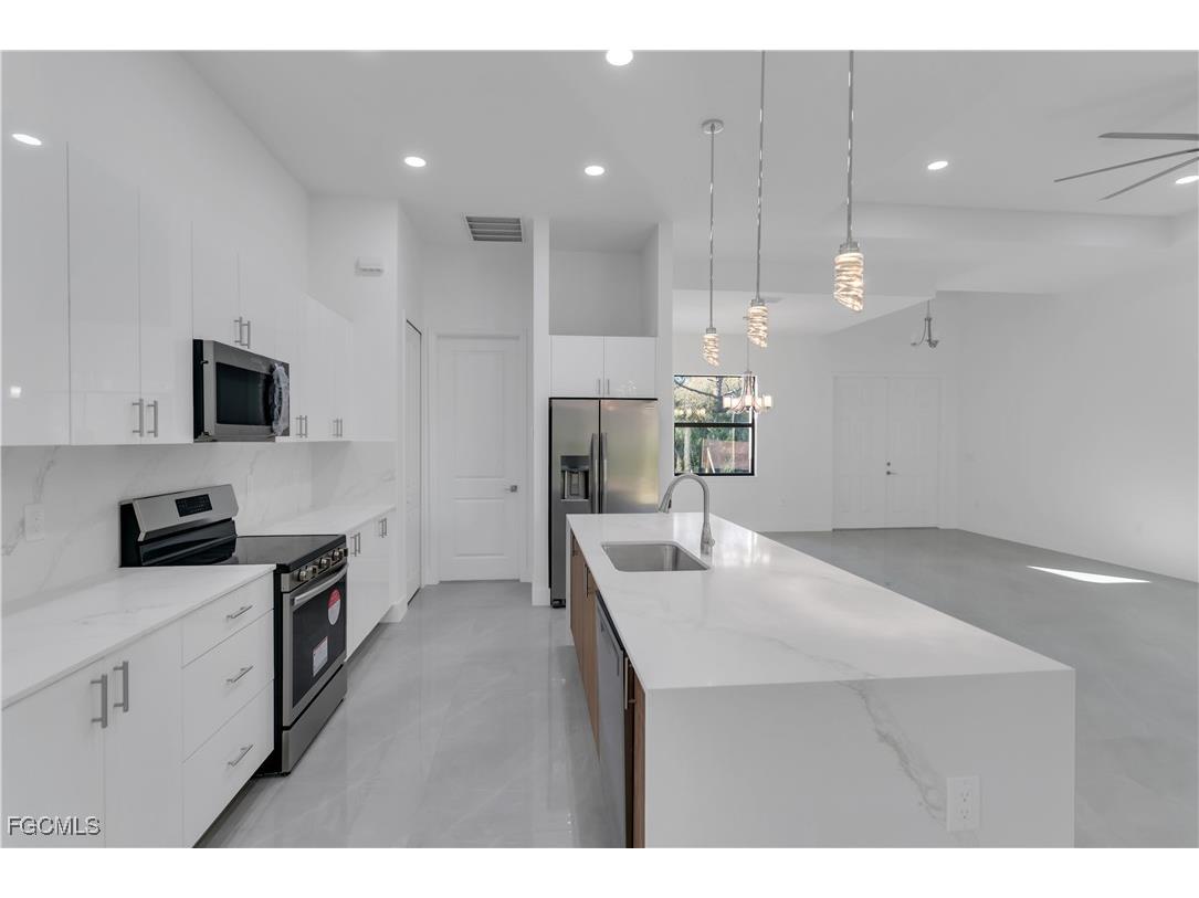 3211 41st Street W Lehigh Acres FL 33971 225047119 image12