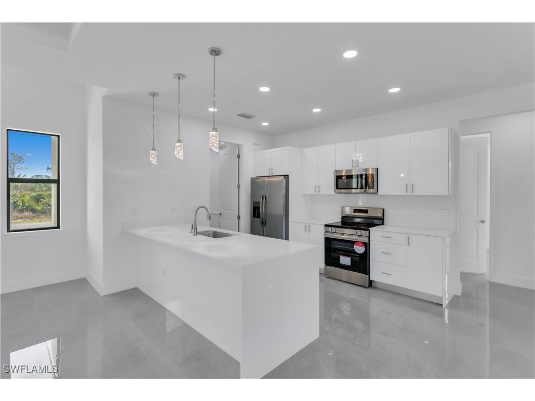 3211 41st Street W Lehigh Acres FL 33971 225047119 image8