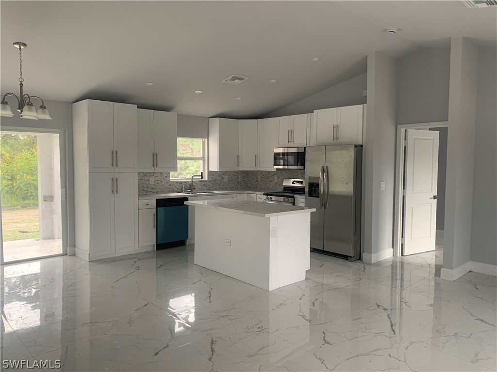 3211 43 Street SW Lehigh Acres FL 33976 226011129 image2